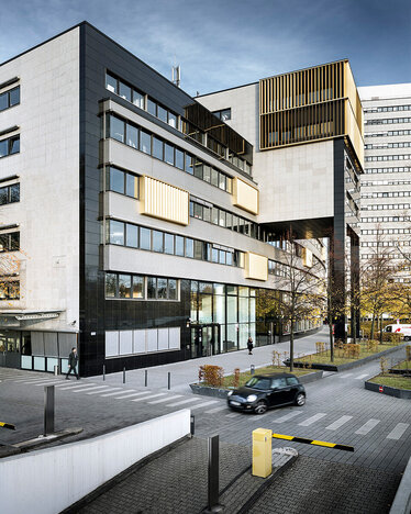 Exterior of the DOUGLAS Group HQ in Düsseldorf
